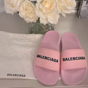 Size 38 Balenciaga bubblegum pink pool slides